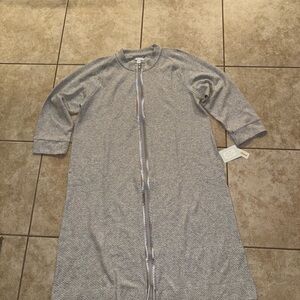 Soma Vintage OG Grey Quilted Zip-Up Robe